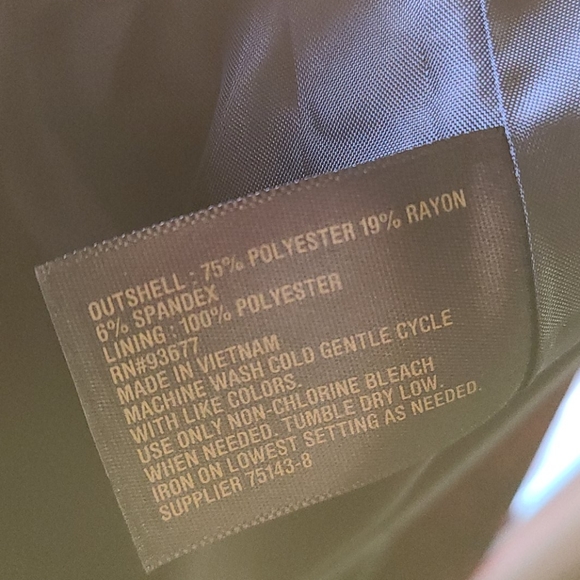 Black skirt - Picture 5 of 5